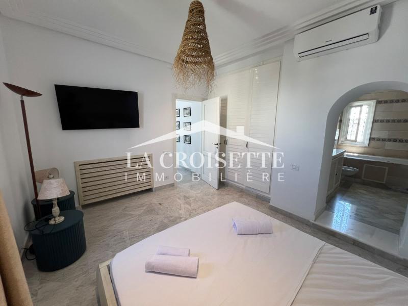 Duplex S+3 meublé à Gammarth
